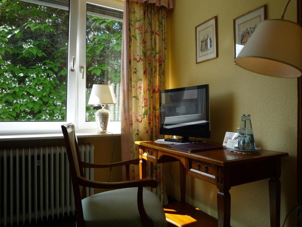 Hotel Behringer's Traube Badenweiler Zimmer foto